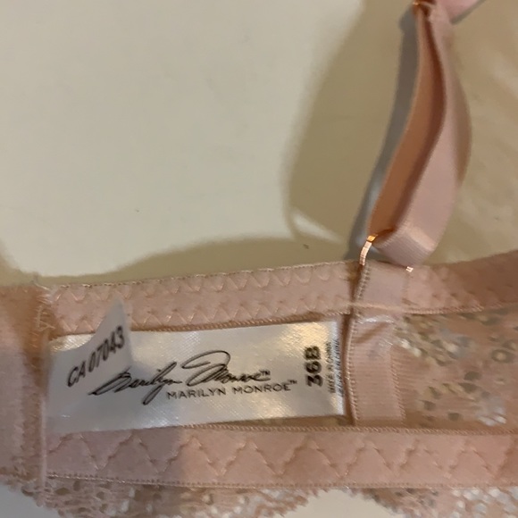 Used bra - Picture 4 of 7